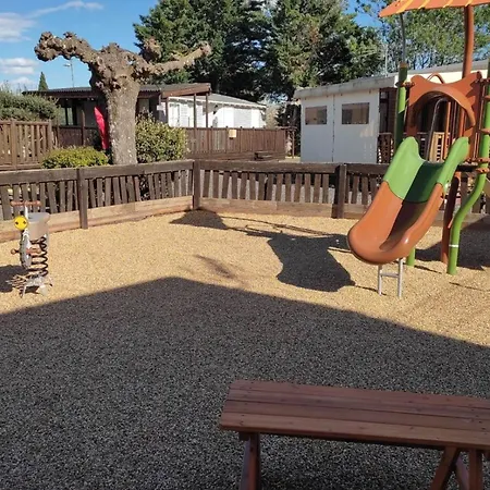 Mobil-home A - Terrasse - Api-1-52-443 Campingplatz *