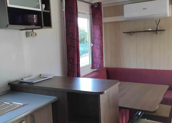אתר קמפינג Mobil-home A - Terrasse - Api-1-52-443 אנדוזה